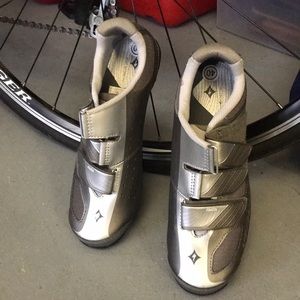 Shoes! Clip-in bike shoes!